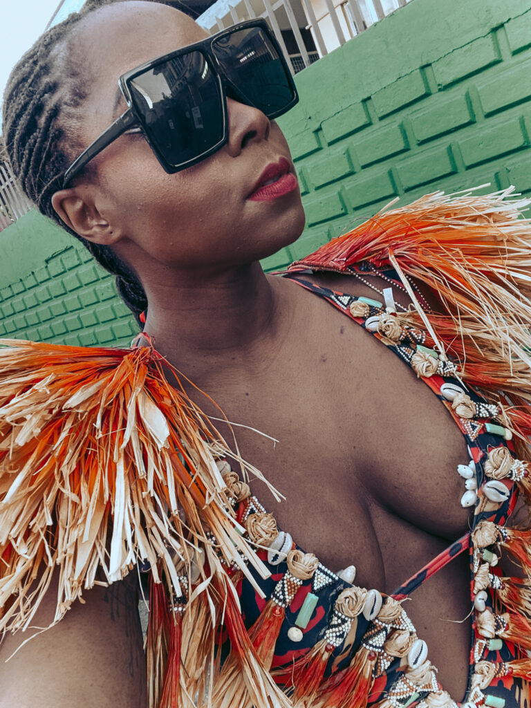 where to buy a carnival costume